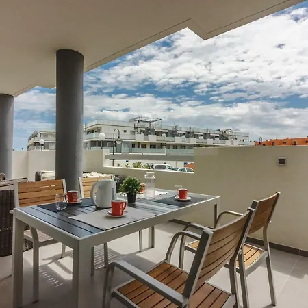 Calle Pizarro, Nº 8, El Medano Апартаменты *
